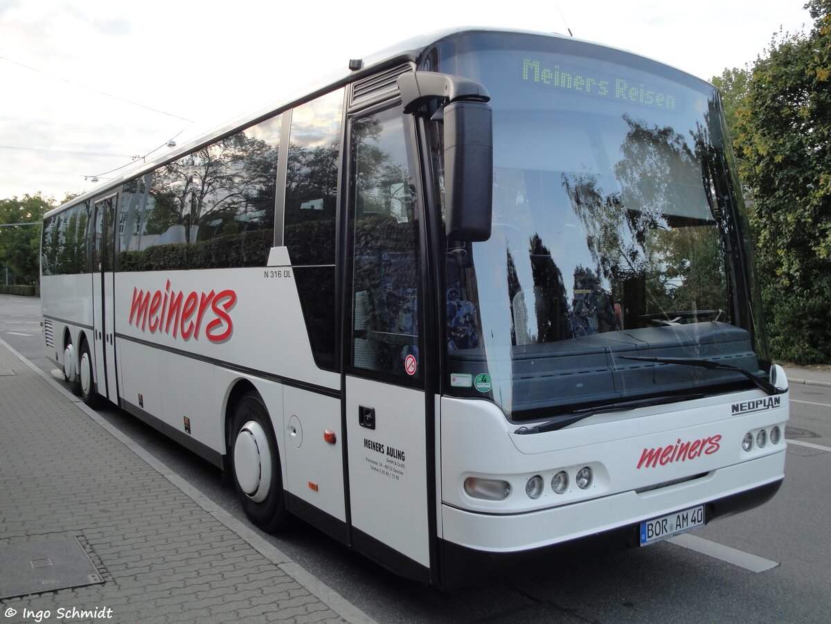 Meiners-Auling aus Gescher | BOR-AM 40 | Neoplan N 316/3 �L Euroliner | 25.09.2015 in Stuttgart