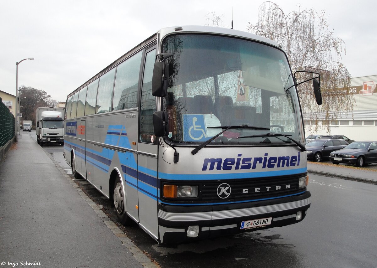 Meisriemel aus Elixhausen | S-681 NJ | Setra 215 HD | 26.11.2011 in Salzburg
