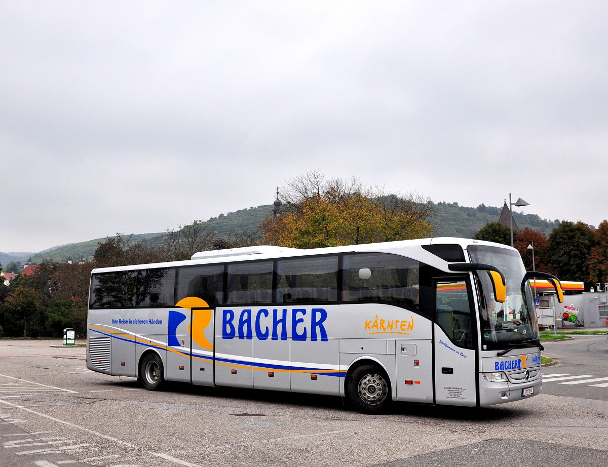 Mercedes Benz Tourismo von Bacher Reisen aus �sterreich am 4.Okt.2014 in Krems.