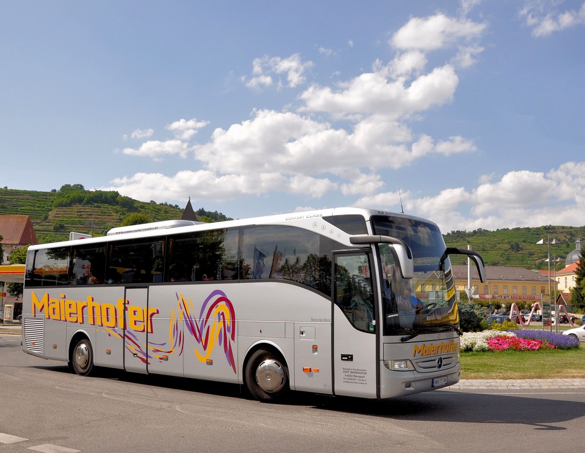 MERCEDES BENZ TOURISMO von MAIERHOFER Busreisen/�sterreich im Juli 2013 in Krems gesehen.