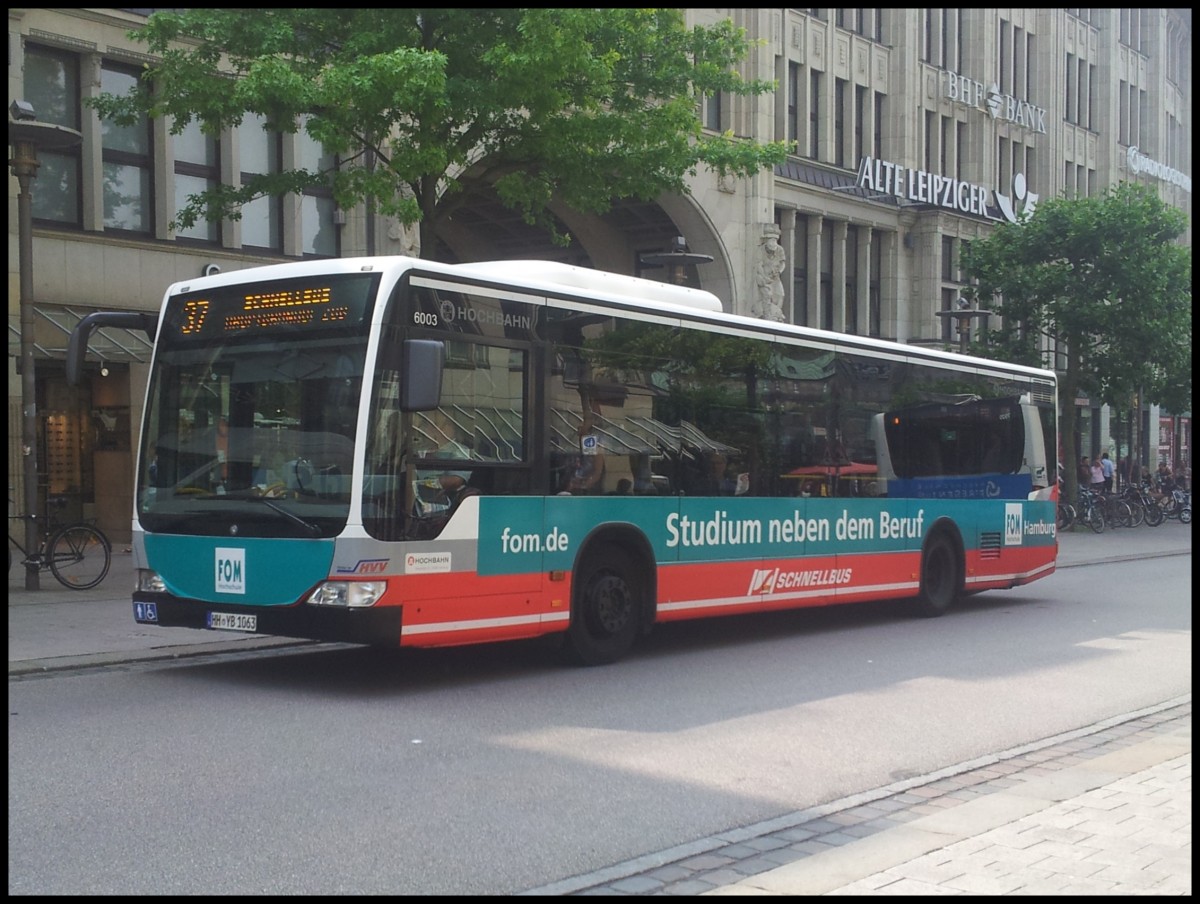 Mercedes Citaro II der Hamburger Hochbahn AG in Hamburg.