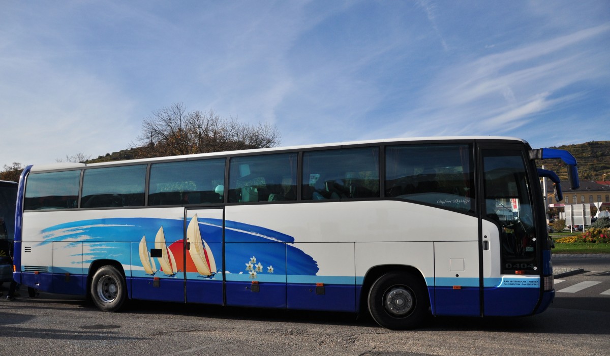 Mercedes O 404 von Bechter aus �sterreich im Herbst 2013 in Krems.