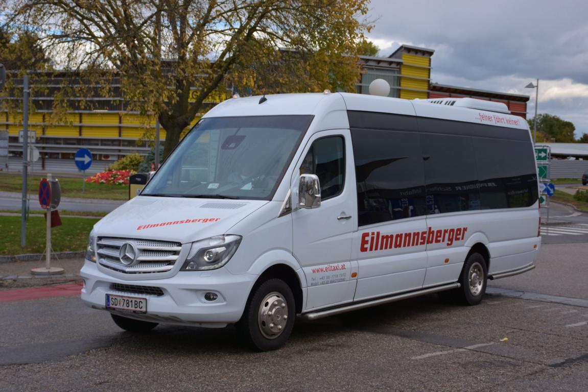 Mercedes Sprinter von Eilmannsberger Reisen aus �sterreich 10/2017 in Krems.