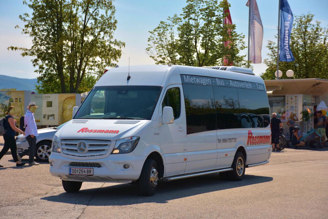 Mercedes Sprinter von Rossmann Mietwagen aus �sterreich im Mai 2018 in Krems.