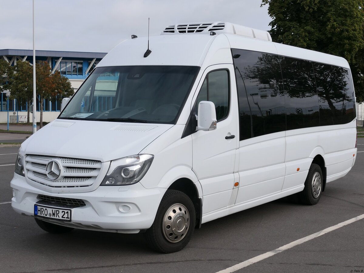 Mercedes Sprinter von Westphal-Reisen aus Deutschland in Neubrandenburg.