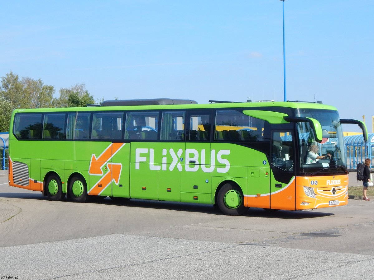 Mercedes Tourismo von Flixbus/Gradliner aus Deutschland in Rostock.