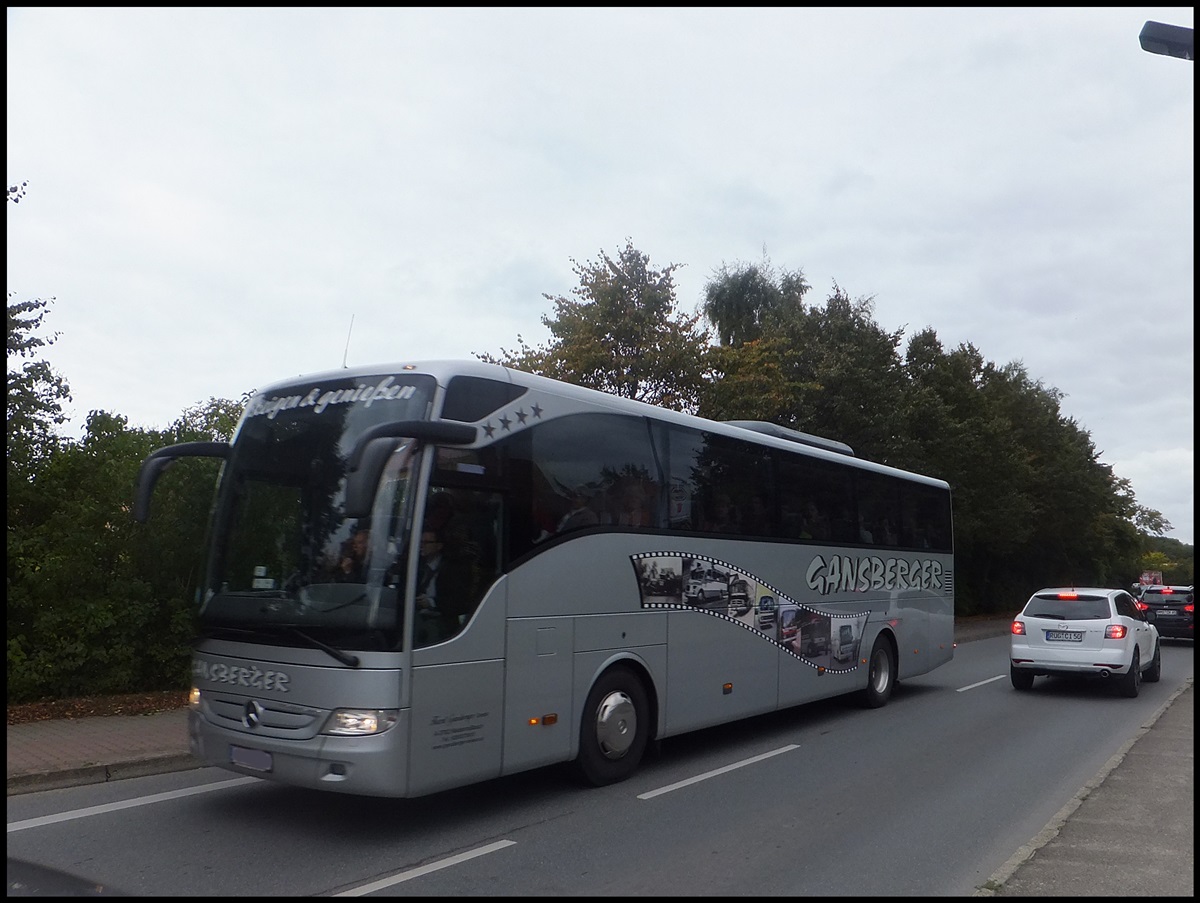 Mercedes Tourismo von Gansberger aus �sterreich in Sassnitz.