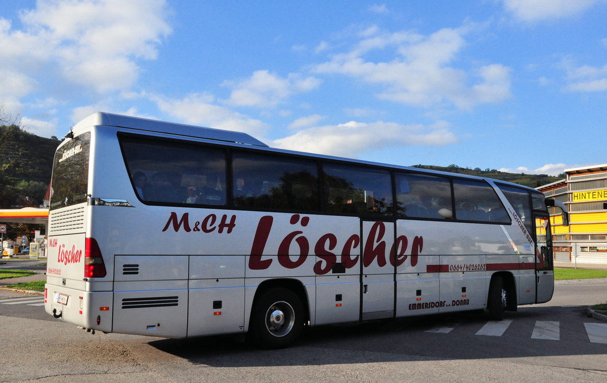 Mercedes Tourismo von L�scher Reisen aus �sterreich in Krems gesehen.