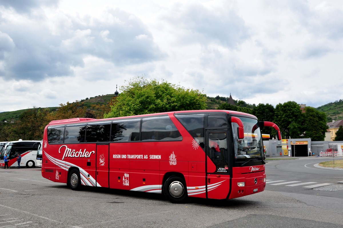 Mercedes Tourismo von M�chler aus der Schweiz in Krems gesehen.