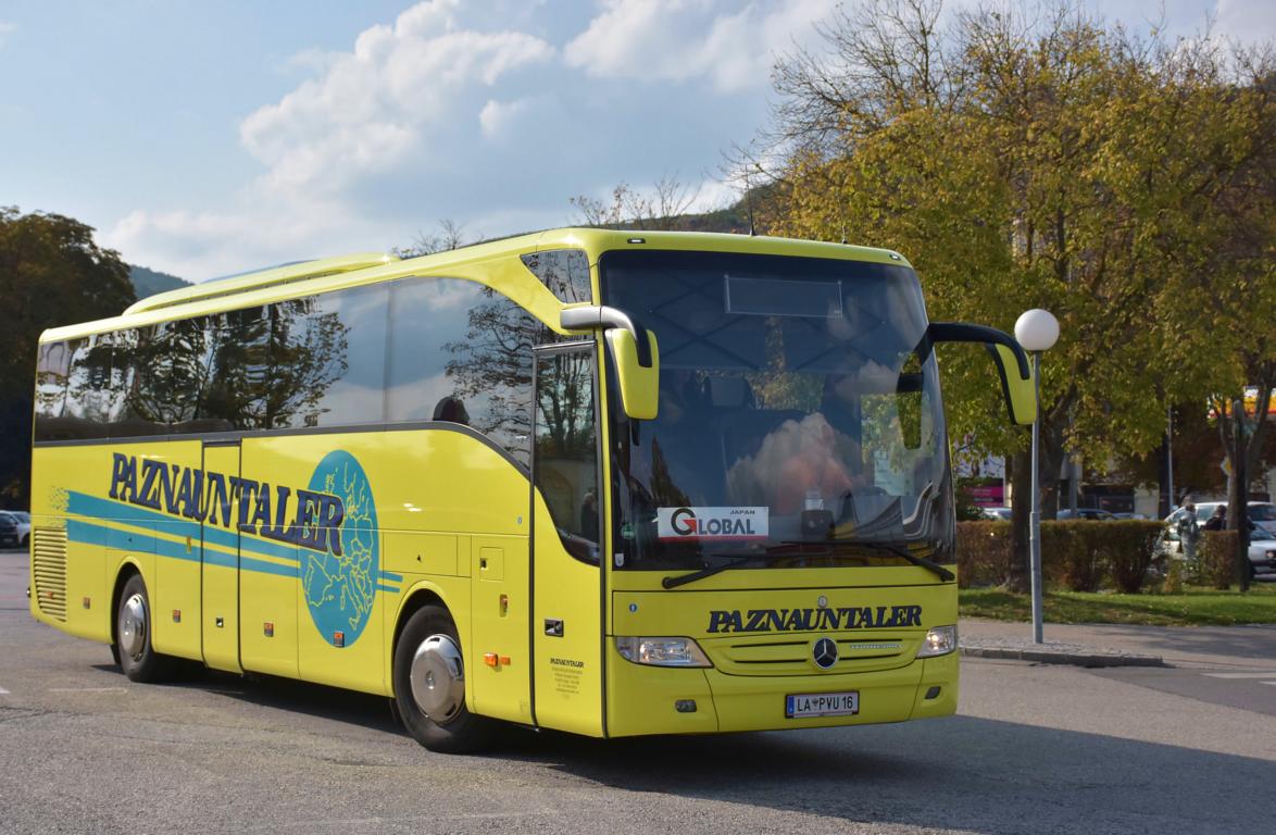 Mercedes Tourismo von Paznauntaler Reisen aus �sterreich 09/2017 in Krems.