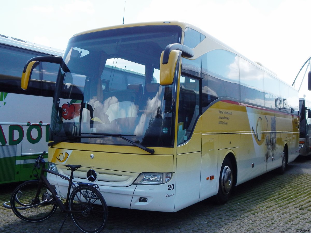 Mercedes Tourismo von Postauto aus der Schweiz am Europapark Rust.