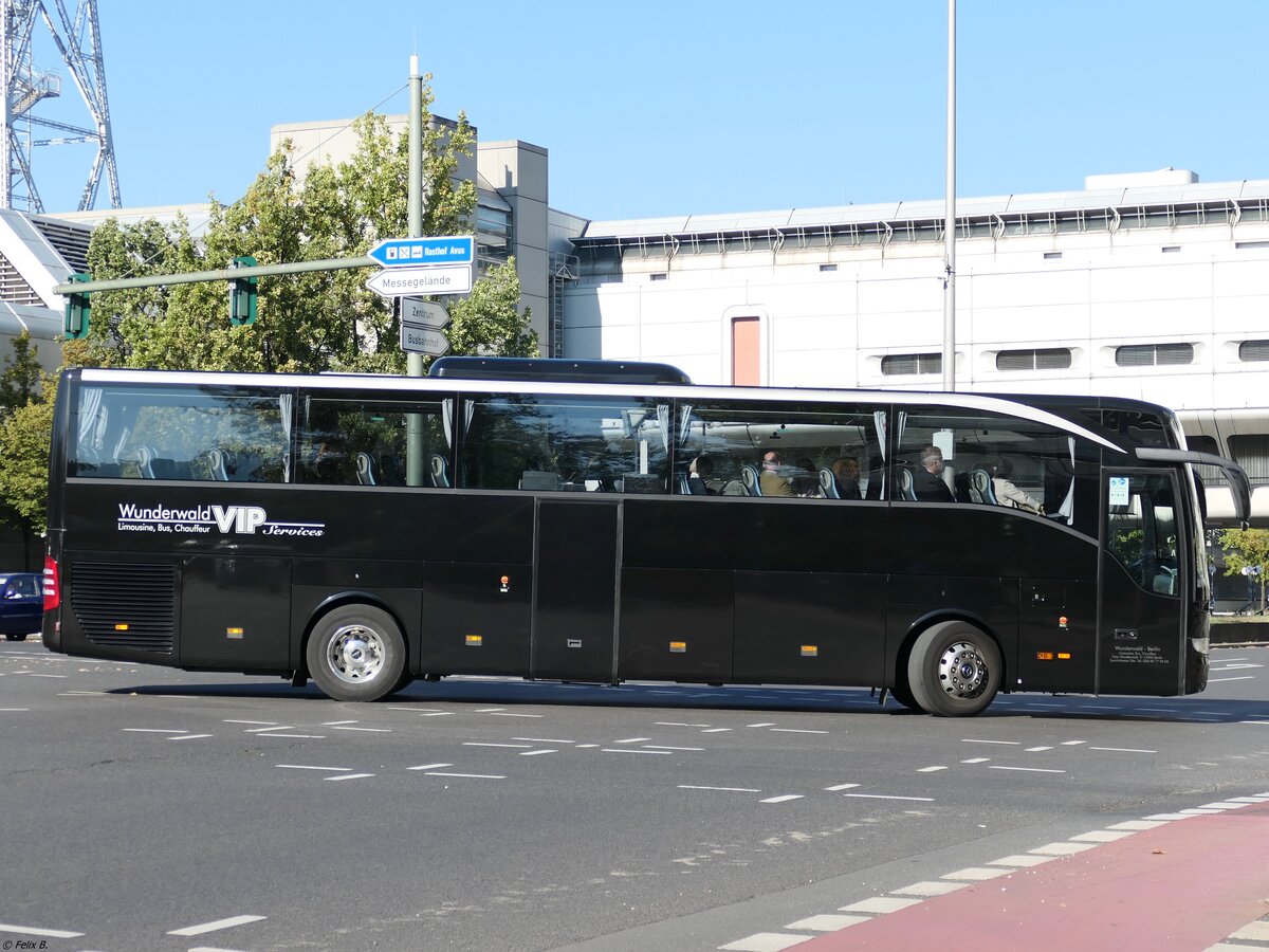 Mercedes Tourismo von Wunderwald aus Deutschland in Berlin. 