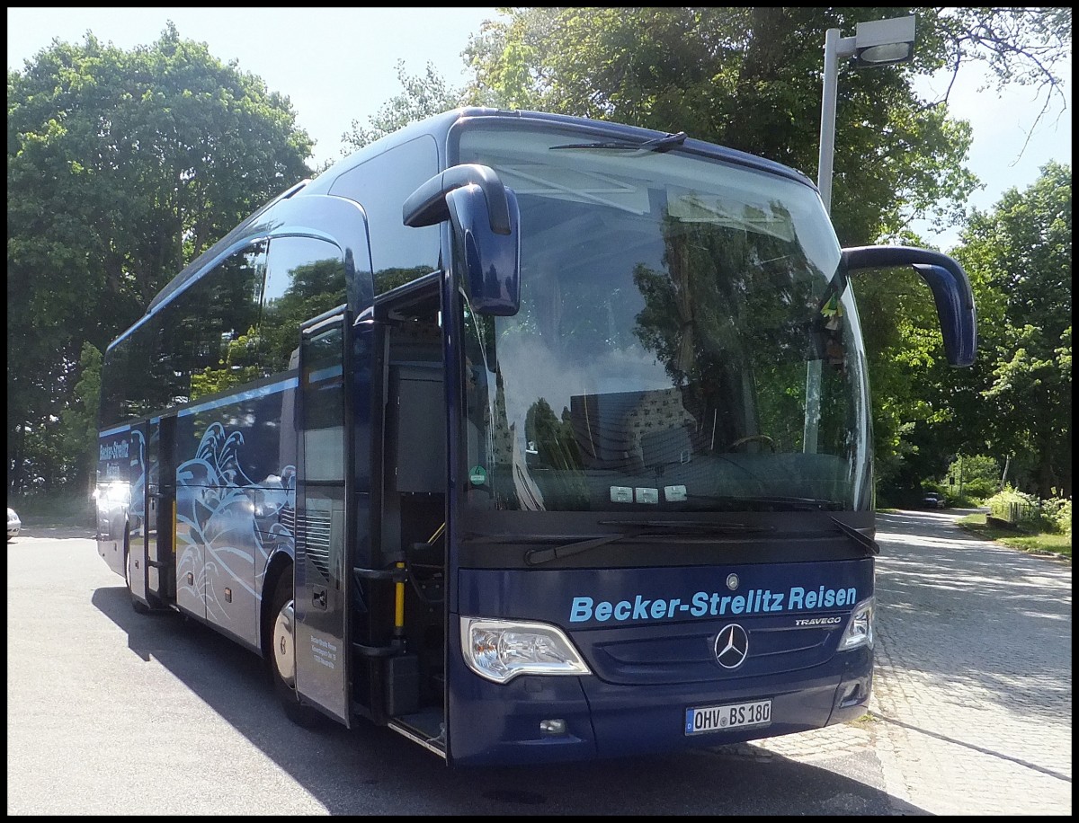 Mercedes Travego von Becker-Strelitz Reisen aus Deutschland in Ravensbr�ck.