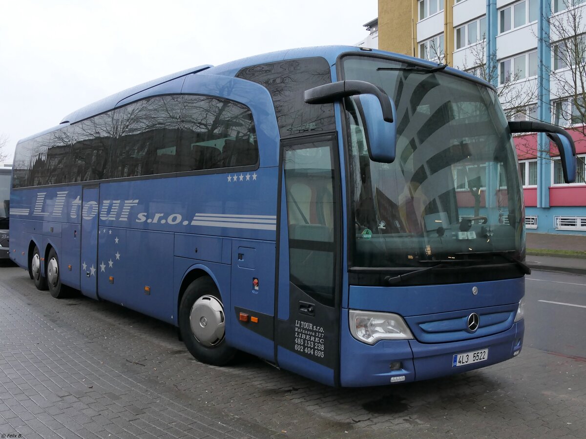 Mercedes Travego von Litour aus Tschechien in Neubrandenburg.