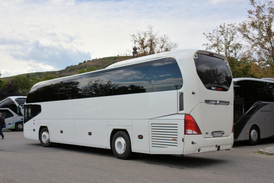 Neoplan Cityliner aus �sterreich 2017 in Krems.