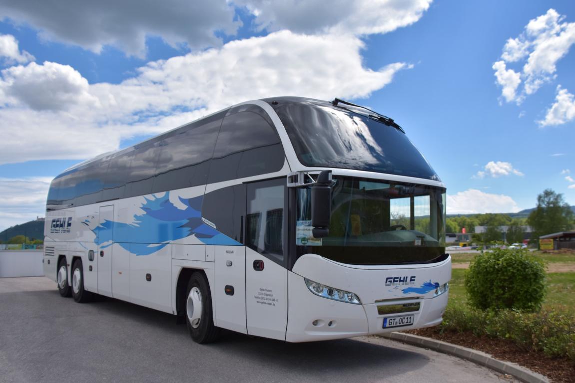 Neoplan Cityliner von GEHLE Reisen aus der BRD in Krems.