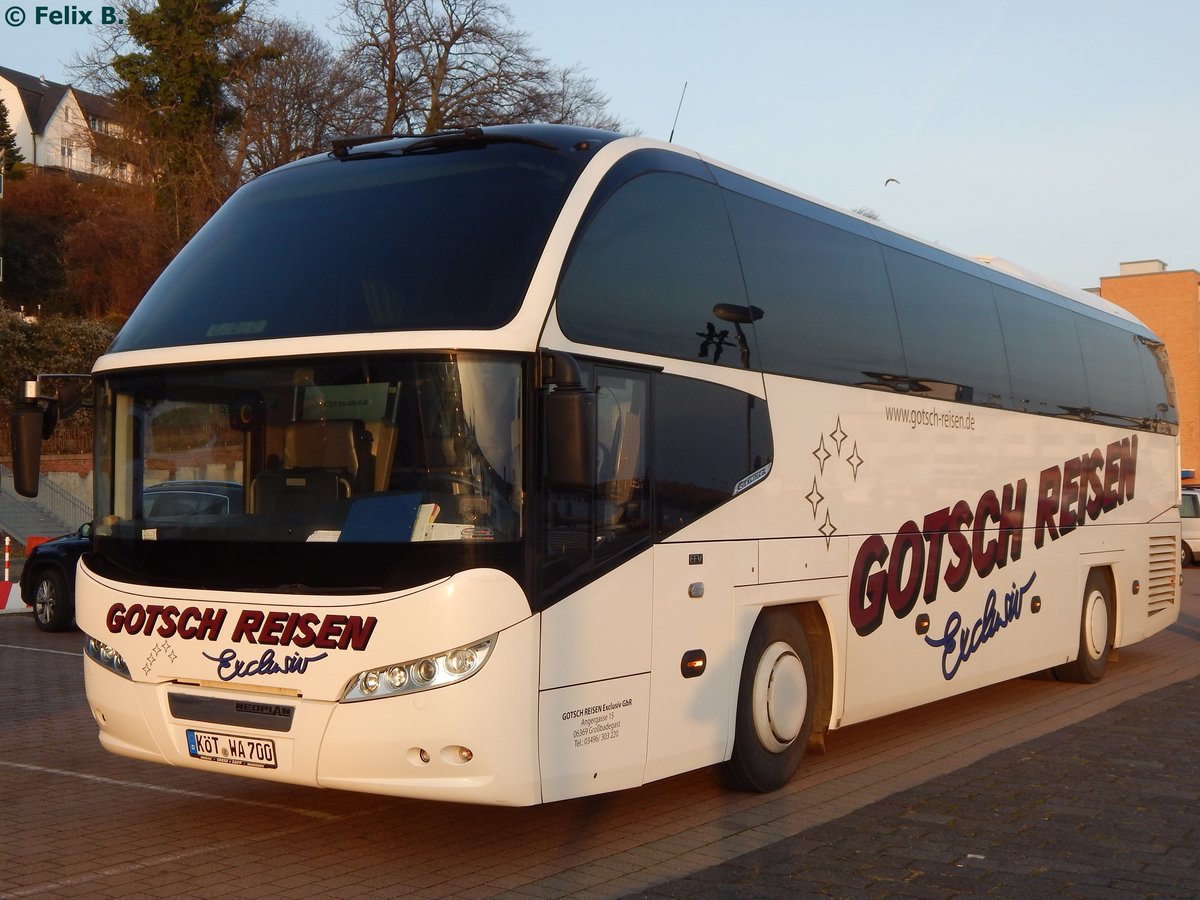Neoplan Cityliner von Gotsch Reisen aus Deutschland im Stadthafen Sassnitz.
