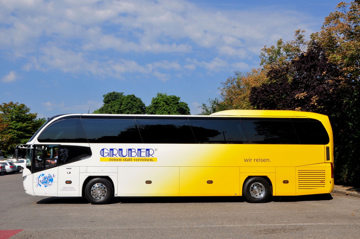 Neoplan Cityliner von Gruber Reisen aus �sterreich in Krems.