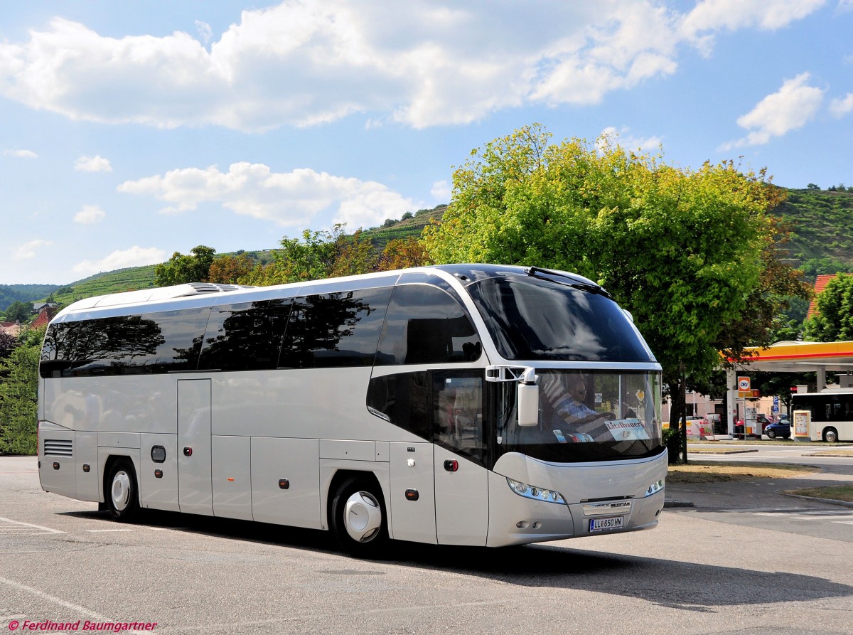 NEOPLAN CITYLINER von LITZLBAUER Clubreisen/�sterreich im Juli 2013 in Krems gesehen.