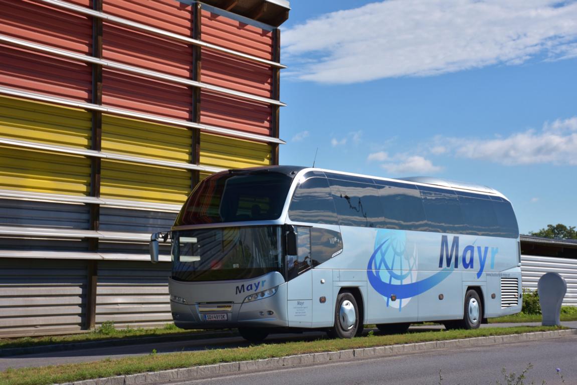 Neoplan Cityliner von Mayr Reisen aus �sterreich 2017 in Krems.