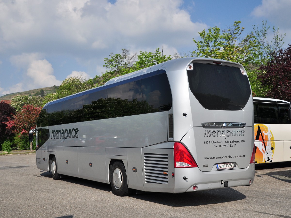 Neoplan Cityliner von Menopace aus �sterreich im April 2014 in Krems.