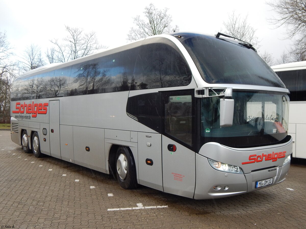 Neoplan Cityliner von Schelges aus Deutschland in Waren.