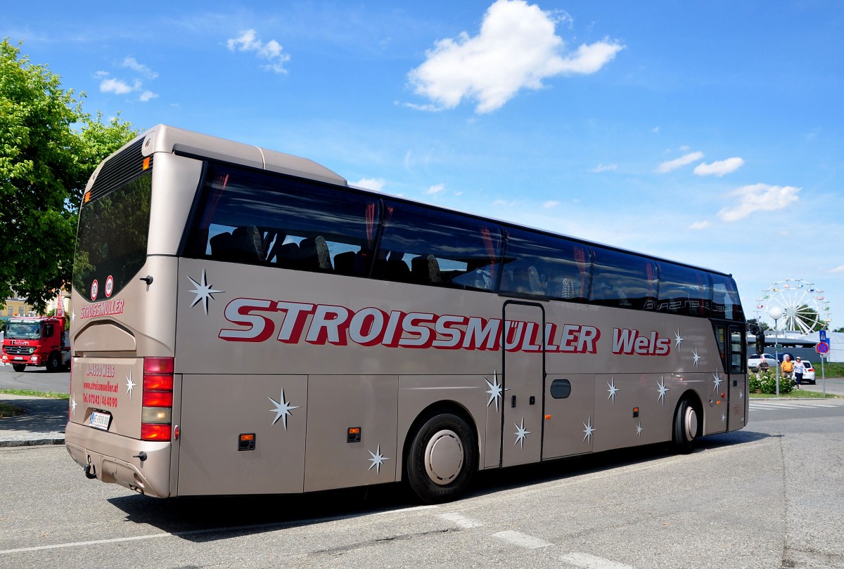 Neoplan Cityliner von Stroissm�ller Reisen aus Ober�sterreich in Krems.