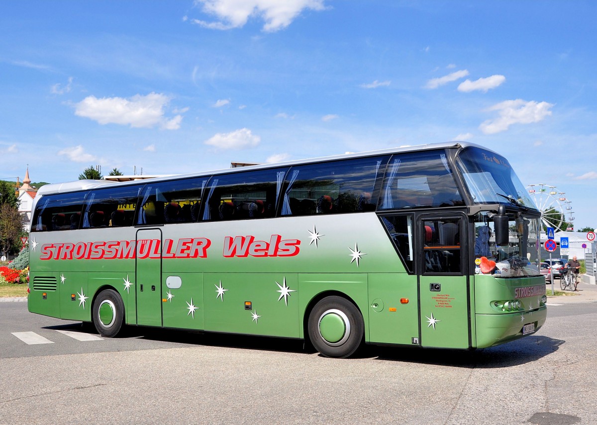 Neoplan Cityliner von Stroissm�ller Reisen aus Ober�sterreich in Krems.
