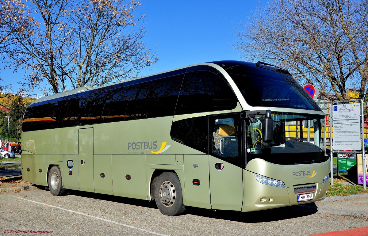 Neoplan Cityliner,Postbus der �BB im Oktober 2013 in Krems.