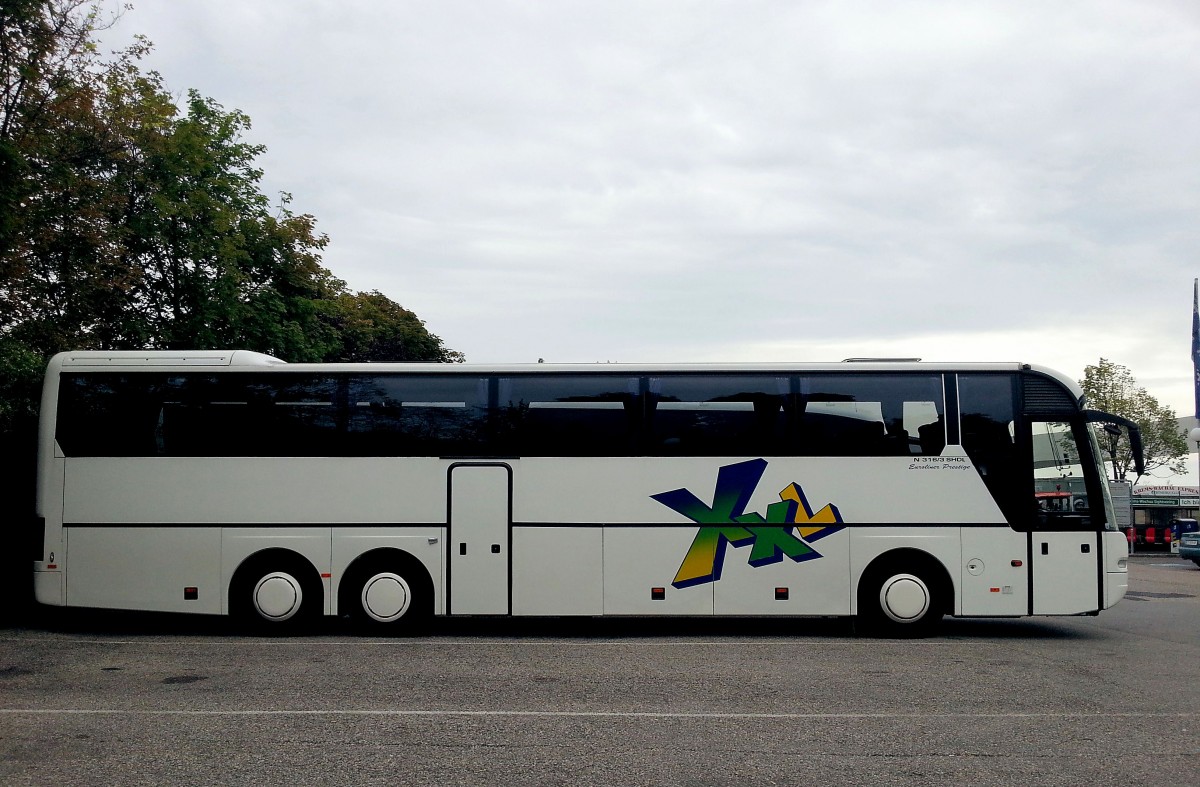 Neoplan Euroliner von Pipal Reisen aus �sterreich im Juni 2015 in Krems gesehen.