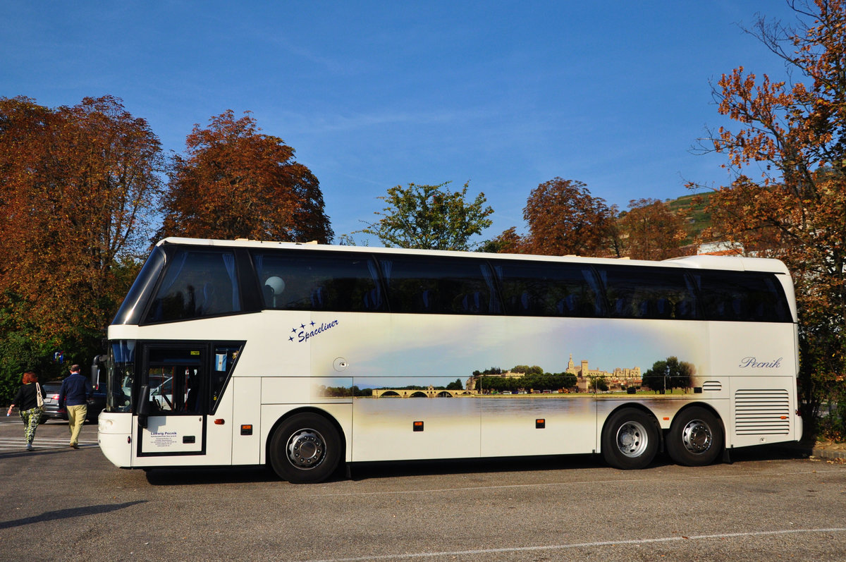Neoplan Spaceliner von Ludwig Pecnik Reisen aus �sterreich in Krems.
