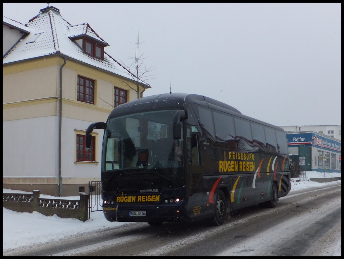 Neoplan Tourliner von R�gen Reisen aus Deutschland in Bergen. 