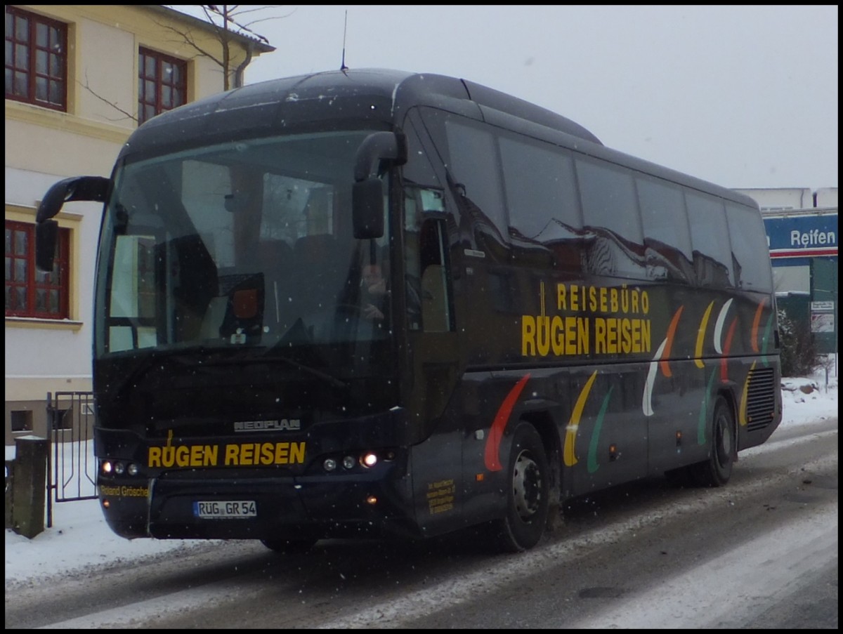 Neoplan Tourliner von R�gen Reisen aus Deutschland in Bergen. 