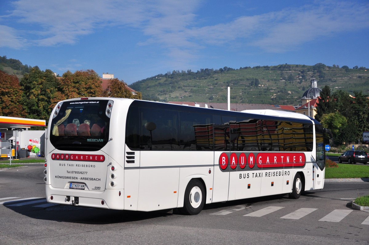 Neoplan Trendliner von BAUMGARTNER Reisen aus Nieder�sterreich am 20.9.2014 in Krems.