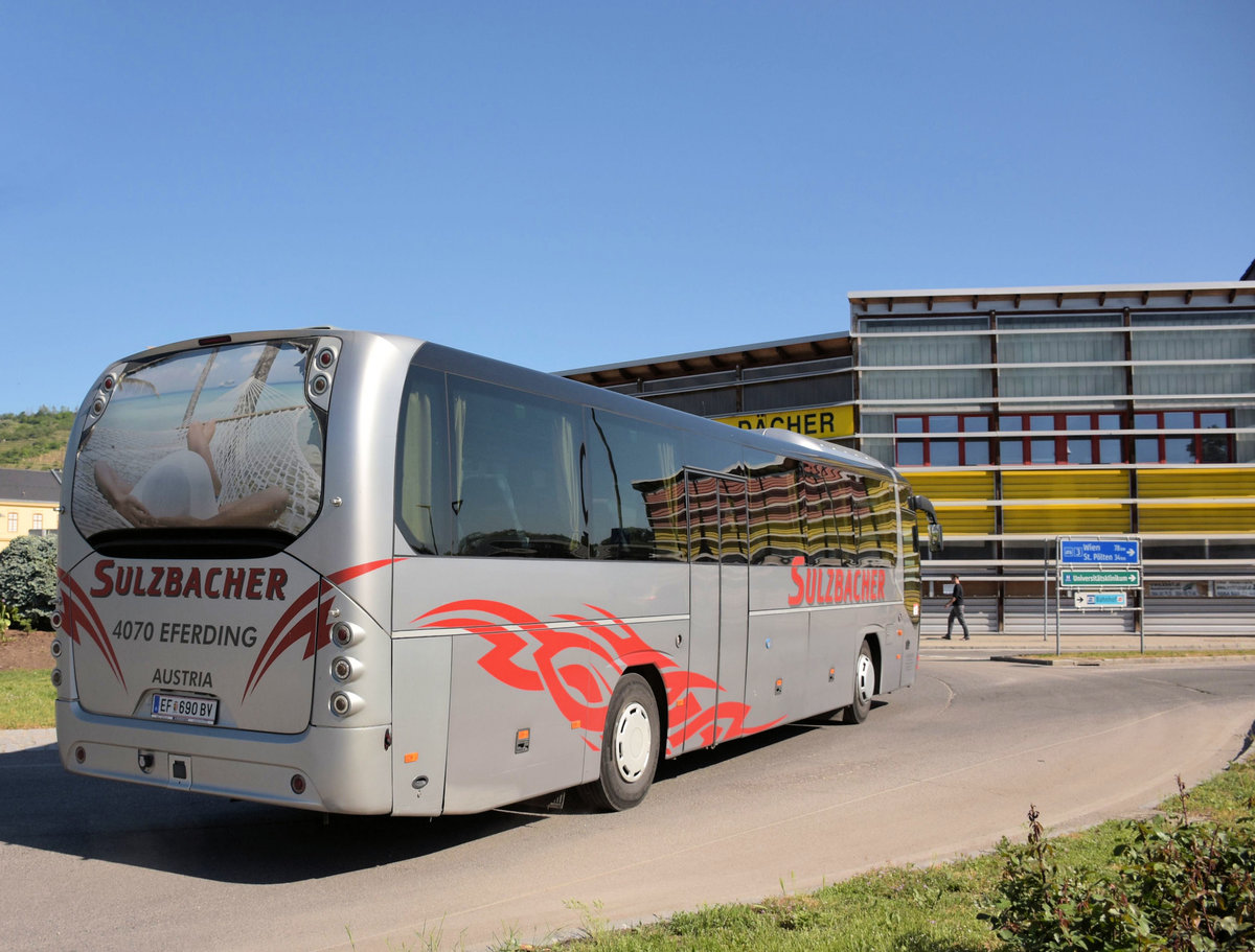Neoplan Trendliner von Sulzbacher Reisen aus �sterreich 05/2018 in Krems.