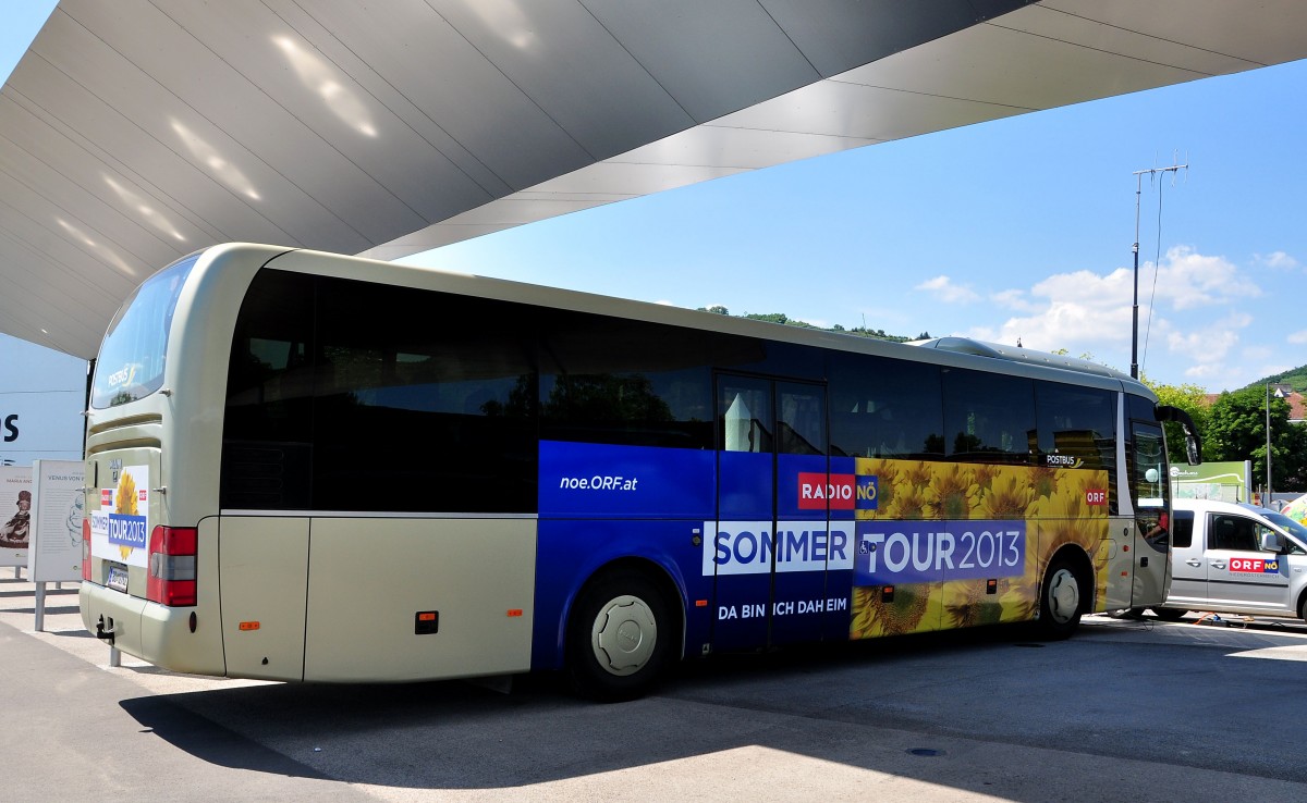 POSTBUS MAN LIONs REGIO  Sommertour  am 9.7.2013 in Krems gesehen.