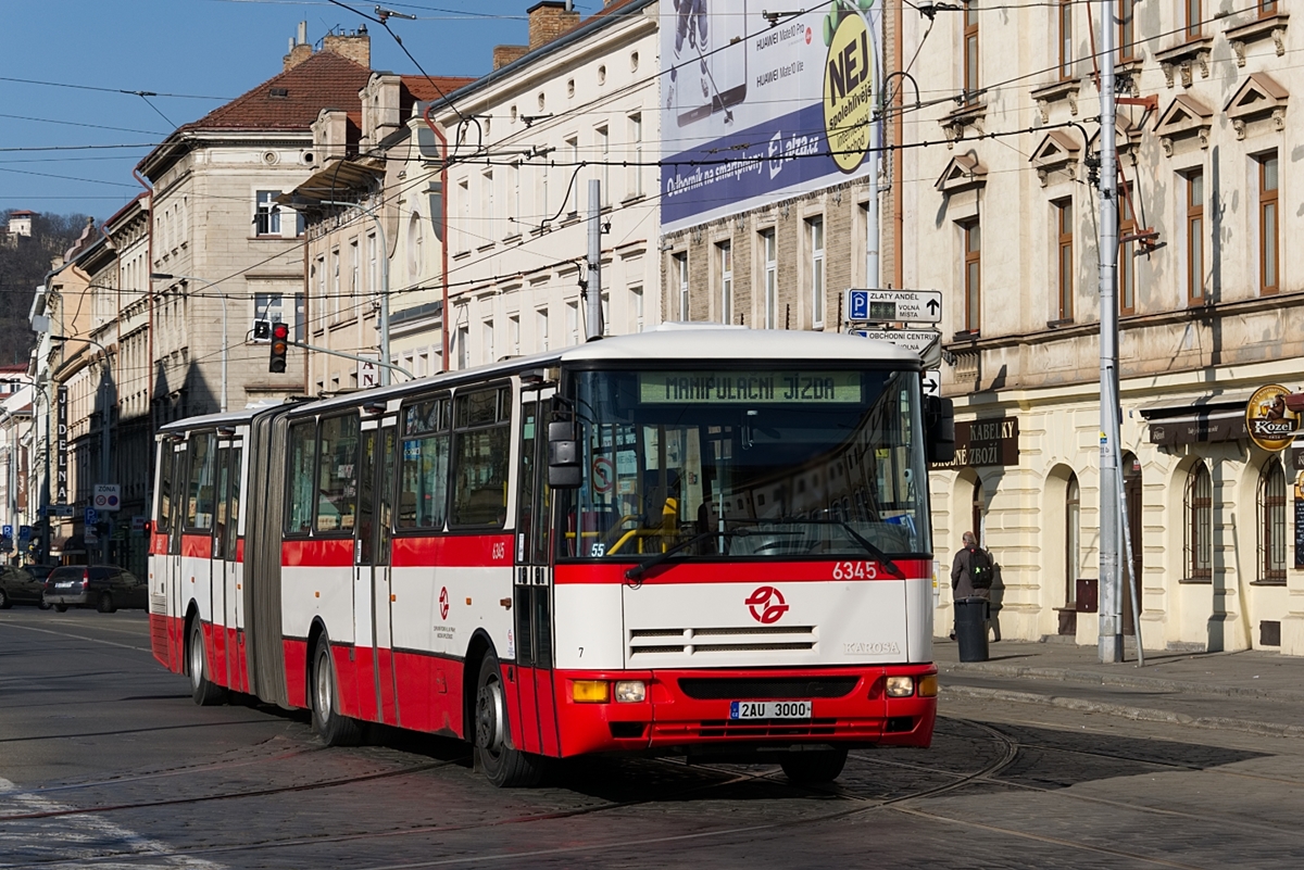 Prag (CZ) DPP Karosa B941E.1964 WN 6345 auf der N�dra�n�, 22.02.2018