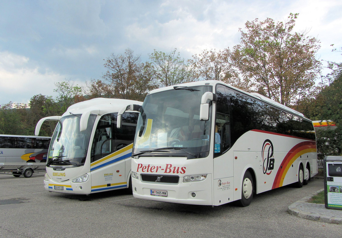 Rechts der Volvo von Peter Bus aus �sterreich in Krems gesehen.