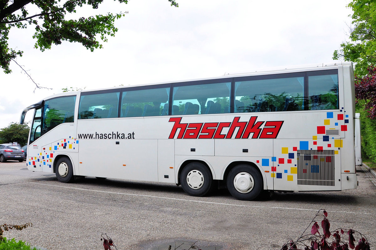 Scania Irizar von Autobus Haschka aus Nieder�sterreich in Krems gesehen.