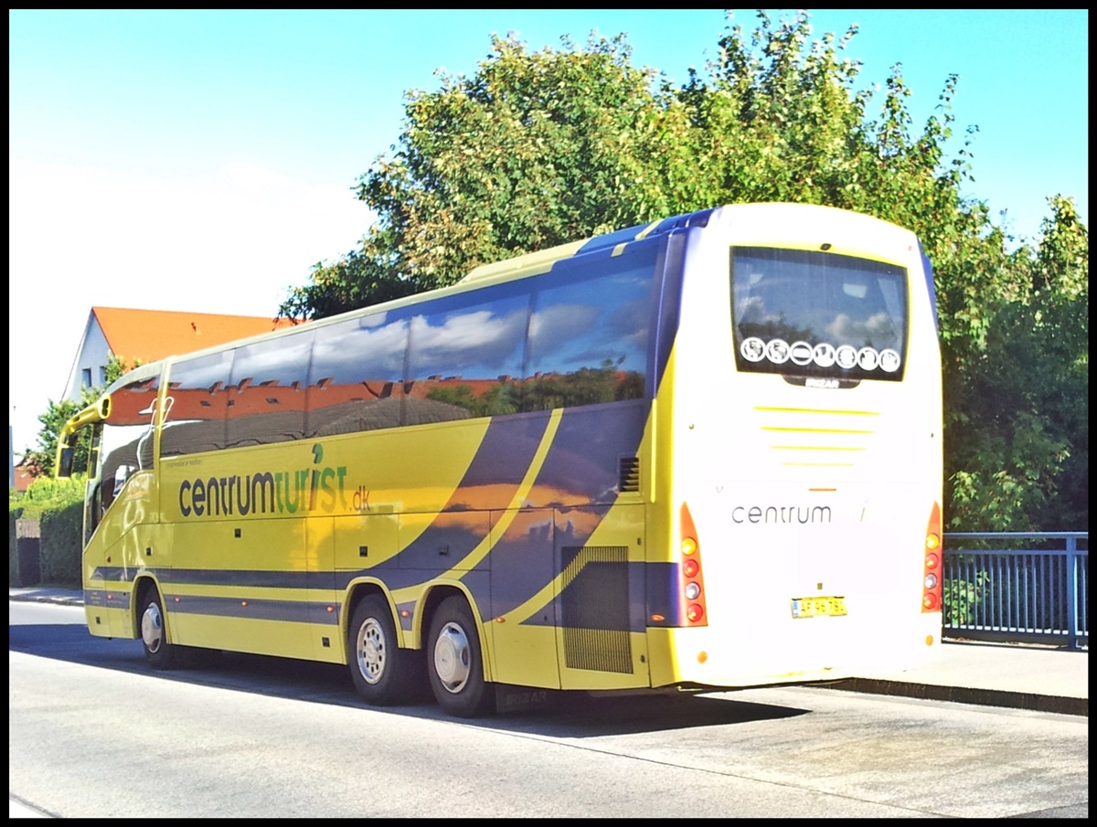 Scania Irizar von CentrumTurist aus D�nemark in Sassnitz.