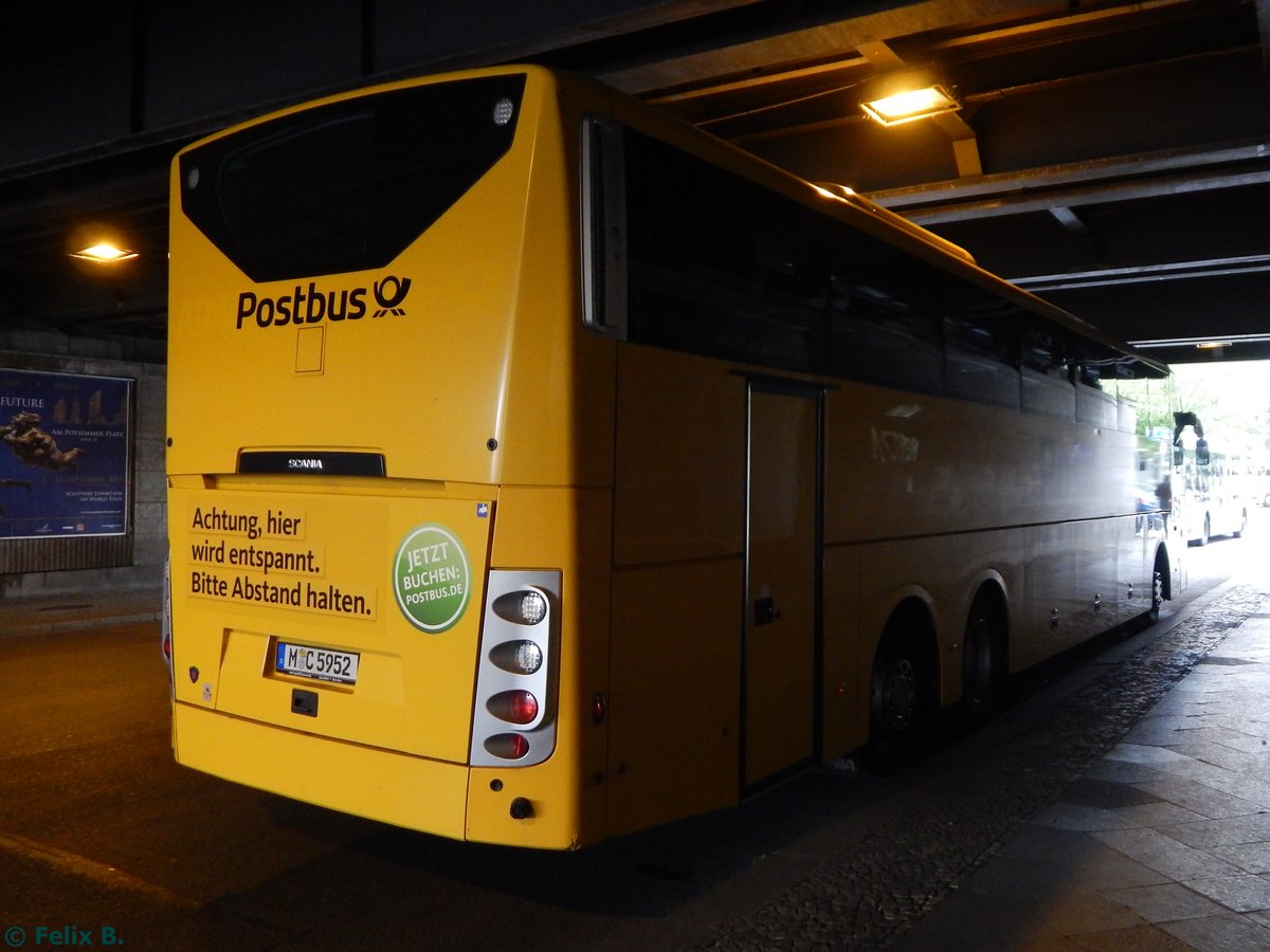 Scania OmniExpress von Postbus/Geldhauser aus Deutschland in Berlin.