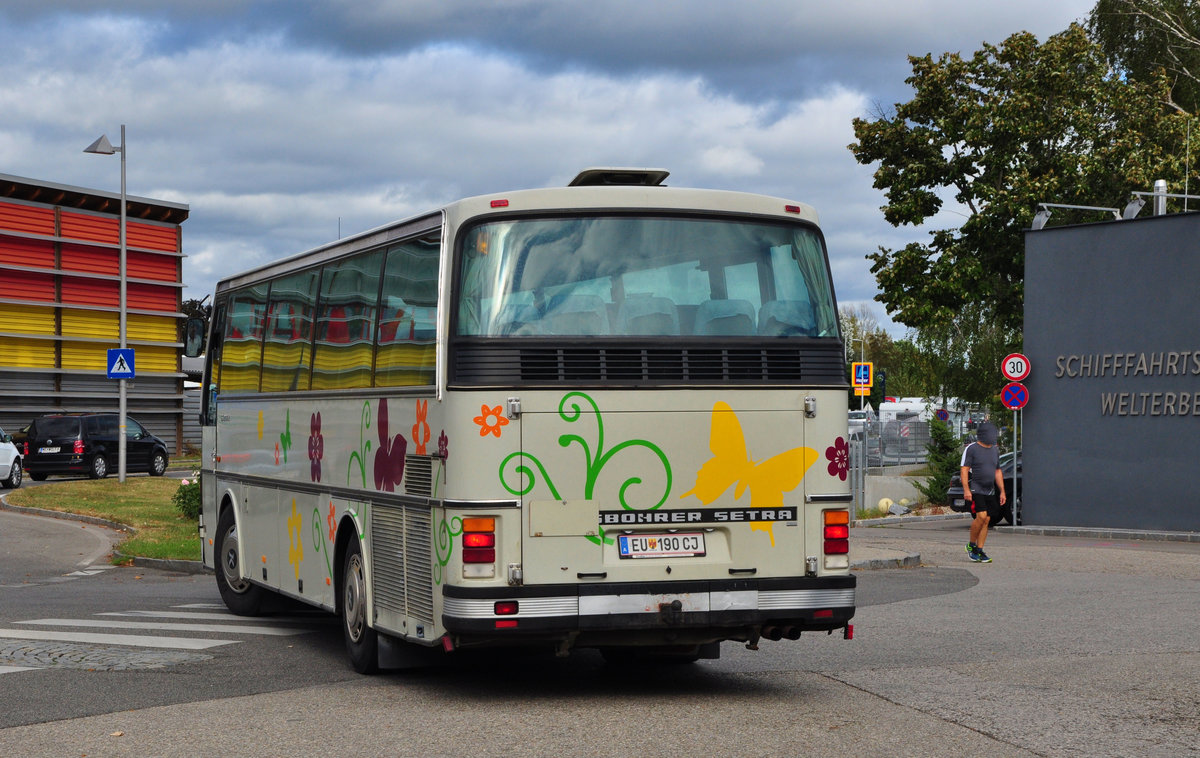 Setra 211 H aus dem Burgenland/�sterreich in Krems.