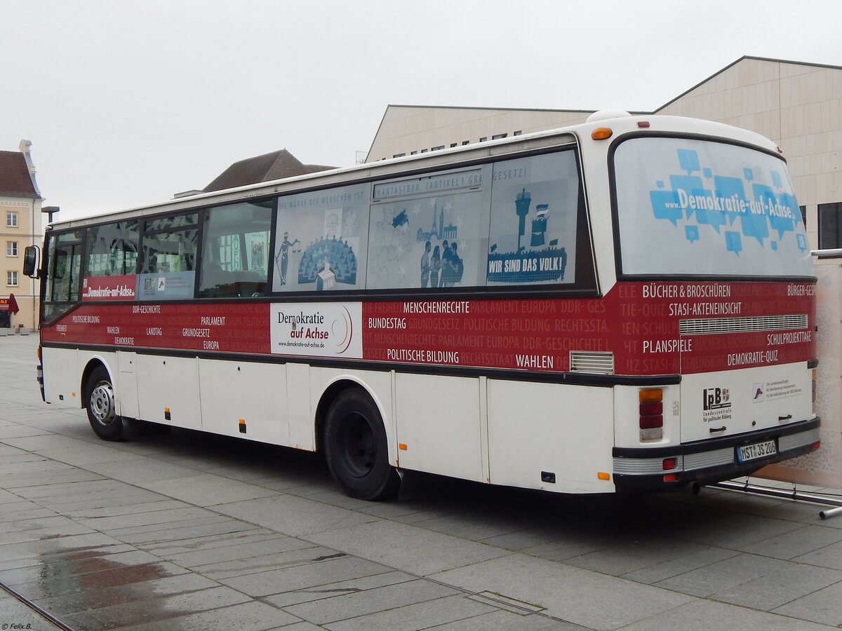 Setra 213 UL von Demokratie-auf-Achse aus Deutschland in Neubrandenburg.