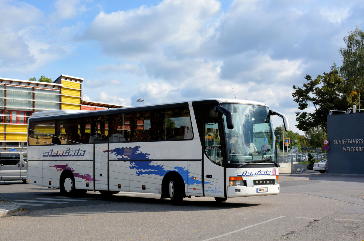 Setra 300er-Serie von Siencnik aus �sterreich in Krems gesehen.