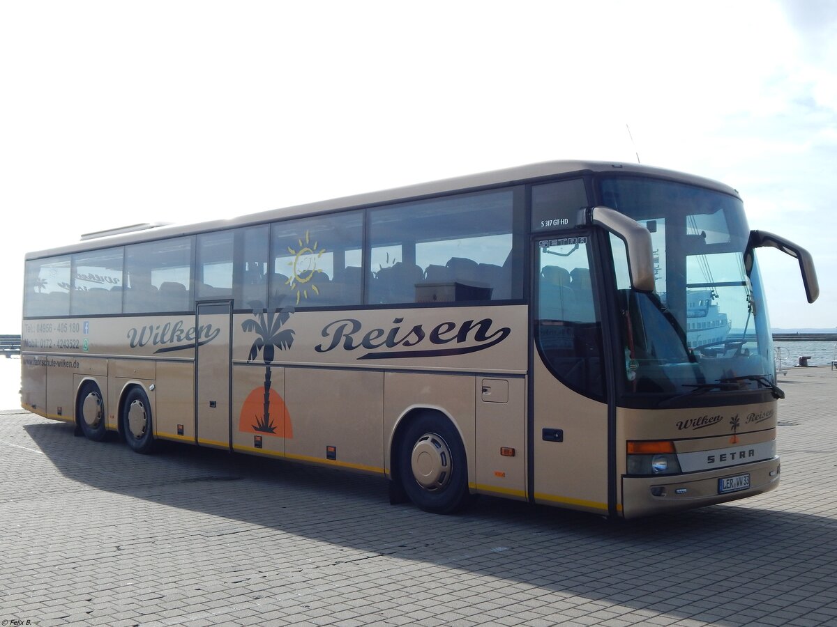Setra 317 GT-HD von Fahrschule Wilken aus Deutschland im Stadthafen Sassnitz. 