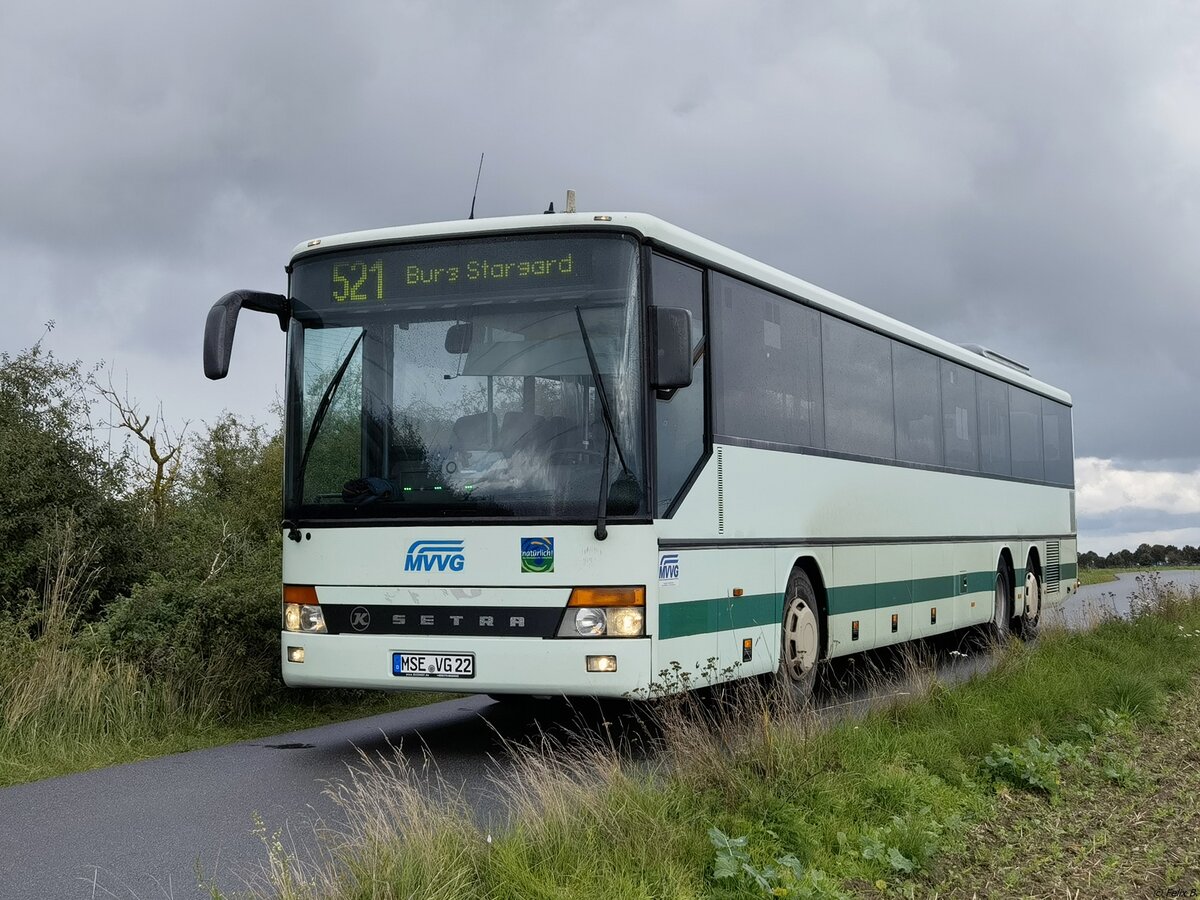 Setra 319 UL der MVVG zwischen Loitz und Ballin.