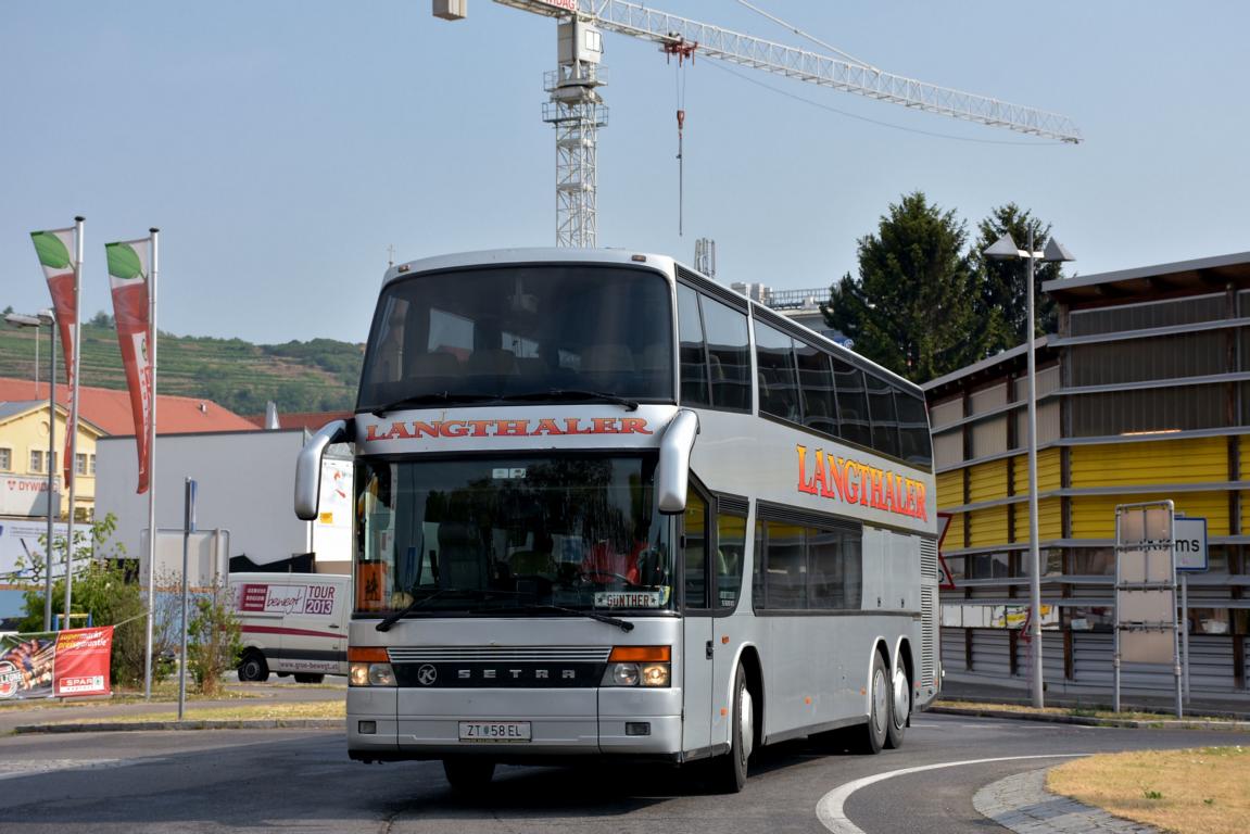 Setra 328 DT von Langthaler Reisen aus �sterreich 06/2017 in Krems.