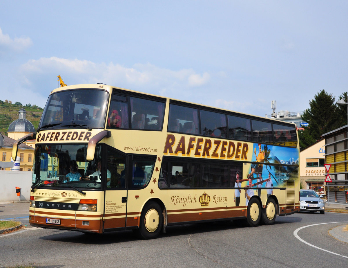 Setra 328 DT von Raferzeder Reisen aus �sterreich in Krems.