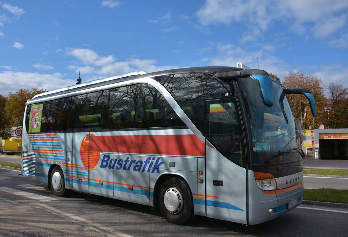 Setra 411 HD von Bustrafik aus �sterreich 10/2017 in Krems.