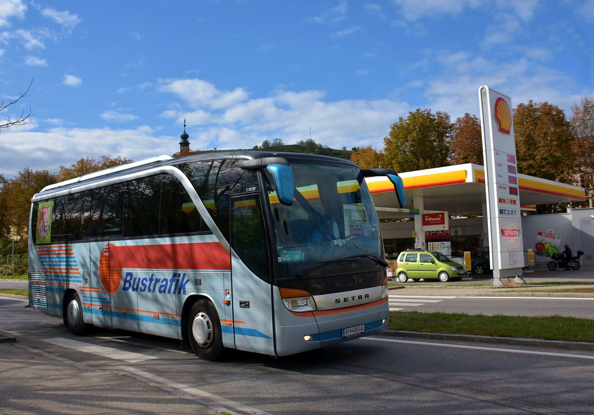 Setra 411 HD von Bustrafik aus �sterreich 10/2017 in Krems.